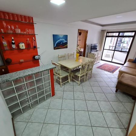 Apt Encantador Centro Guarapari, Completo, 50 M Da Praia Exterior foto